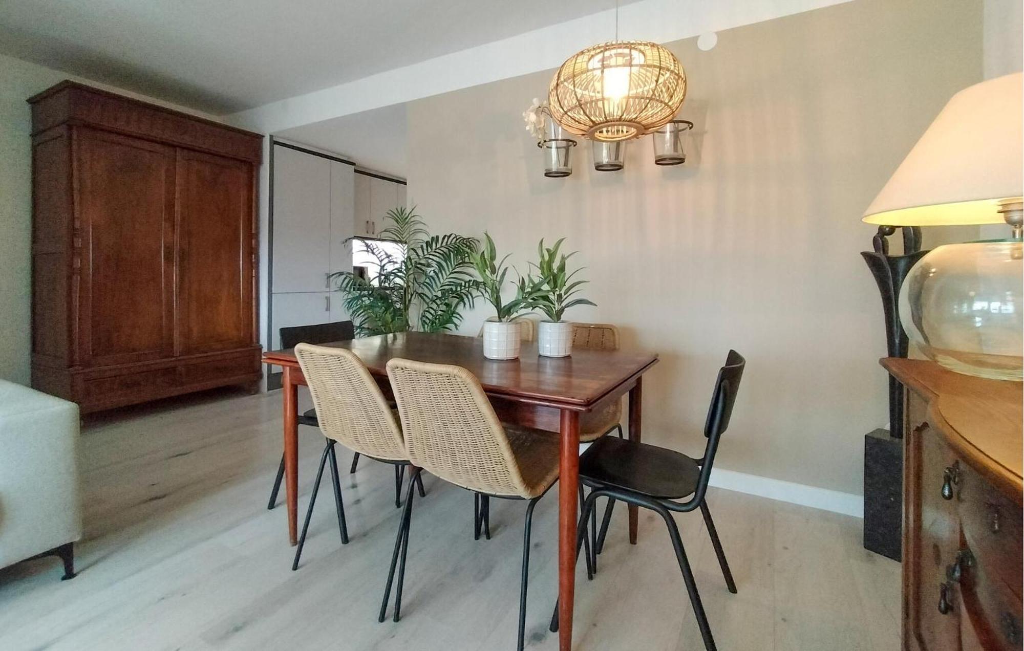 3 Bedroom In Vakantiehuis Stavenisse