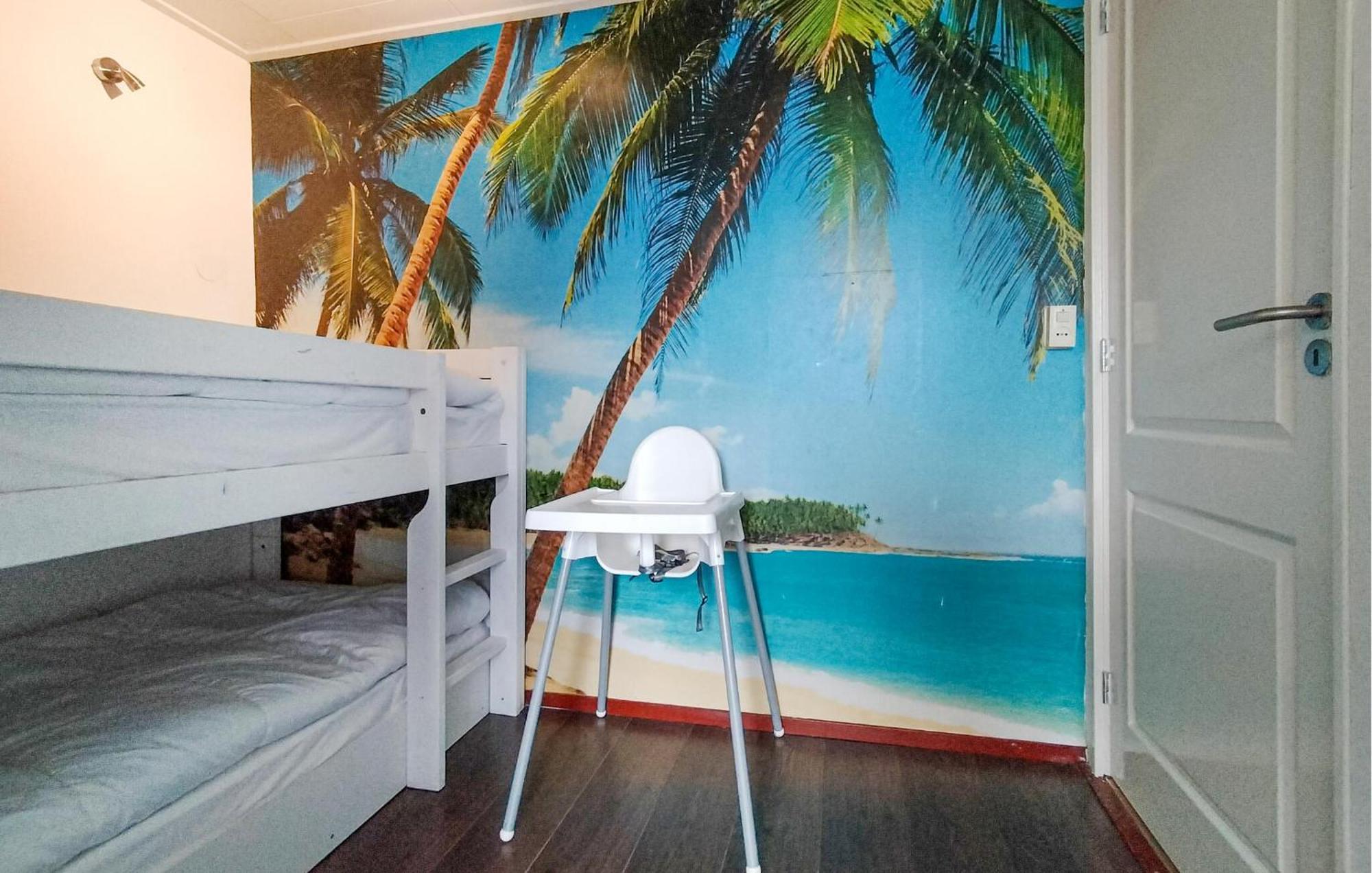 Vakantiehuis 3 Bedroom In *